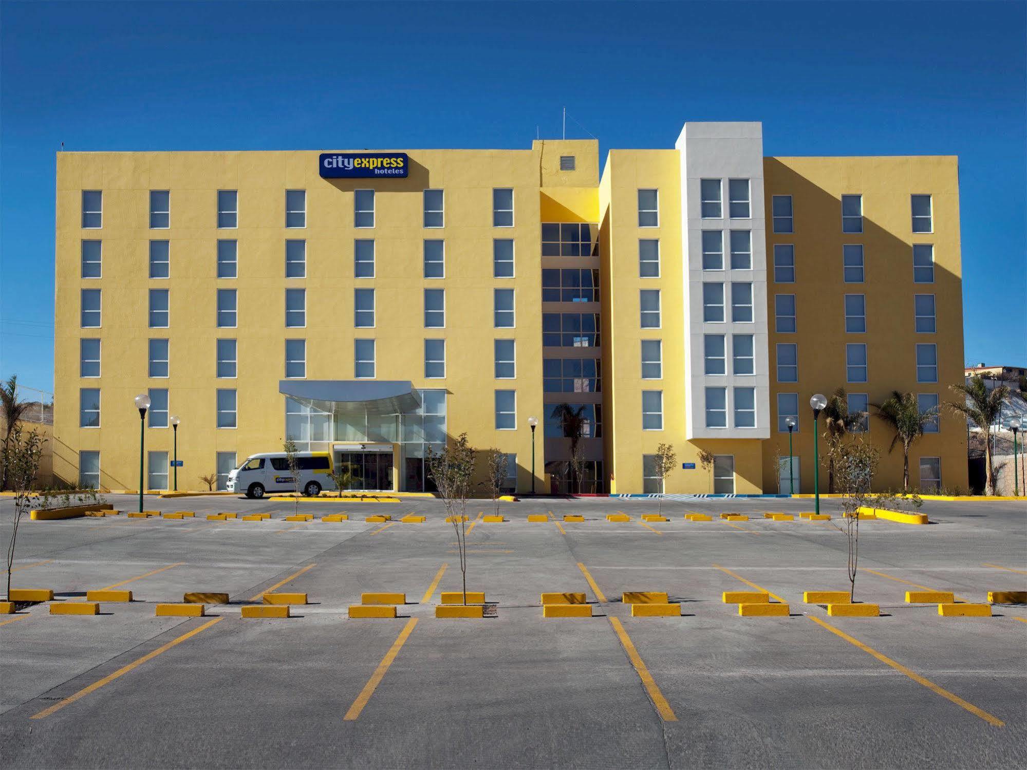City Express By Marriott Ciudad Victoria Extérieur photo